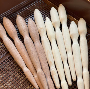 Pikierstab Betonica - dunkles Holz, handgemacht – Bild 4