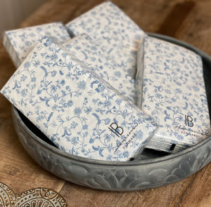 Serviette blumig hellblau – Bild 5