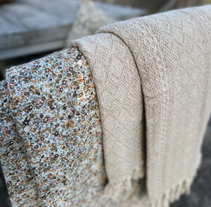 Plaid, Überwurf, Kuscheldecke natur/blumig pastell – Bild 7