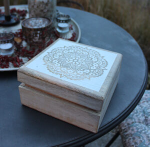 Holzbox Manadala vit – Bild 8