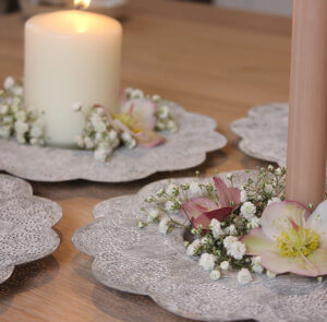 Kerzenteller Blume grau – Bild 3