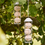 Vogelfutterspender grau