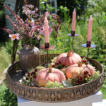 DIY Set - Herbstdeko - Tablett Lana inkl. Vase Lea, 3x Kürbis Rosaly, Kerzenspieße & Kerzen
