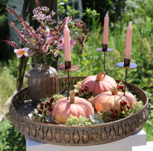 DIY Set - Herbstdeko - Tablett Lana inkl. Vase Lea, 3x Kürbis Rosaly, Kerzenspieße & Kerzen