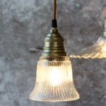 Lampe Glans klein mit Messingoberfläche