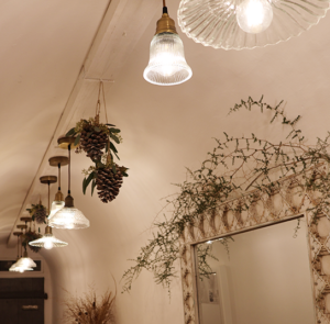 Lampe Glans Rüschen mit Messingoberfläche – Bild 7