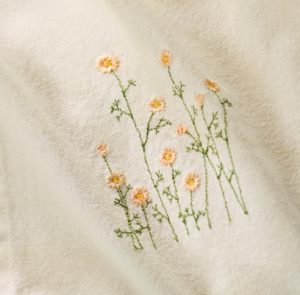 Geschirrtuch Flora natur mit bestickten Blumen gelb – Bild 3