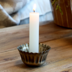 Kerzenständer mit Rillen