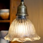 Lampe Glans Miri mit Messingoberfläche – Bild 3