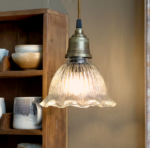 Lampe Glans Miri mit Messingoberfläche